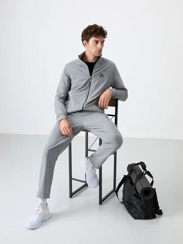 Survêtement Tommy Life en gris