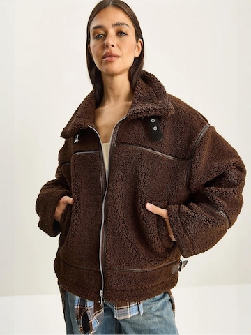 Veste mi-saison 'Jacken' Bianco Lucci en marron