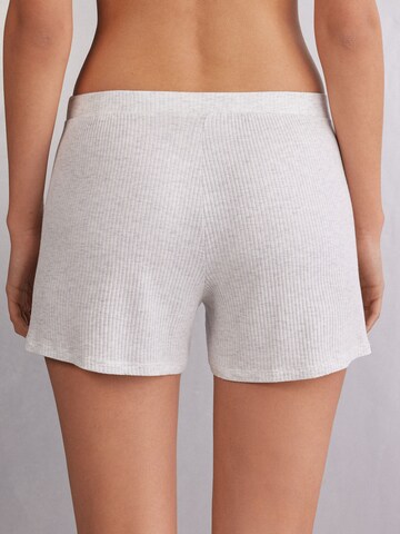 INTIMISSIMI Pyjamahose 'Chic Comfort' in Weiß