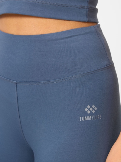 Tommy Life Trainingspak in L in de kleur Blauw, Productweergave
