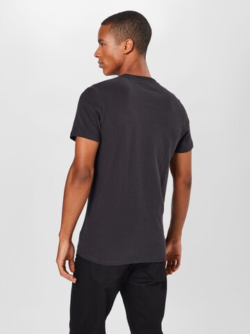 Superdry T-Shirt in Schwarz