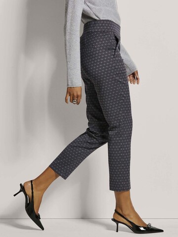 MADELEINE Slimfit Hose in Schwarz
