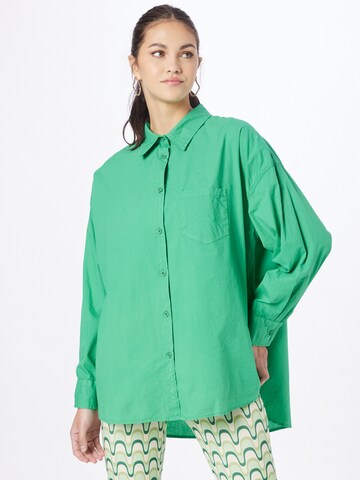 Cotton On Blouse in Green: front