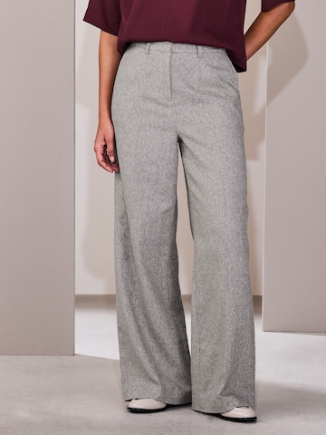 Next Wide Leg Bügelfaltenhose in Grau