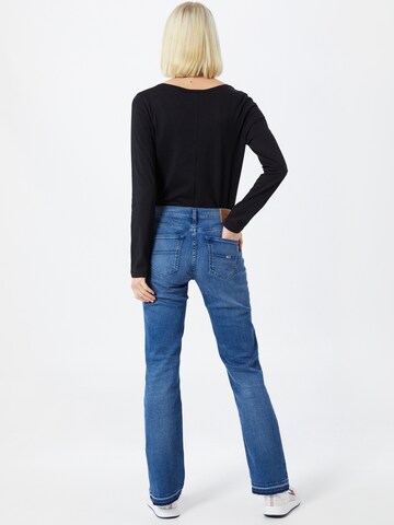 Tommy Jeans Bootcut Jeans 'Maddie' in Blau