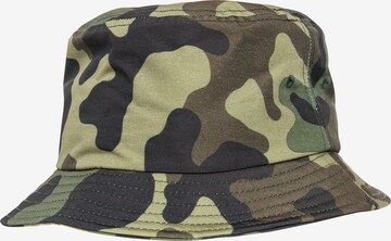 Cappello di Flexfit in verde: frontale