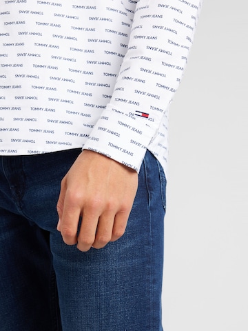 Regular fit Cămașă 'CRITTER' de la Tommy Jeans pe alb