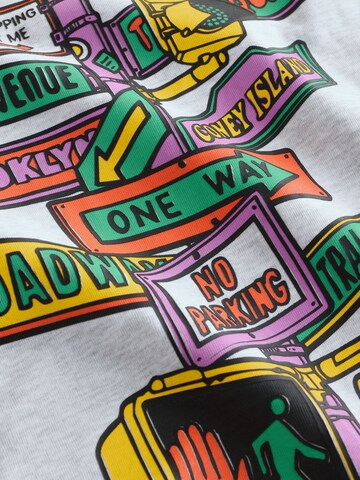 T-Shirt Next en gris