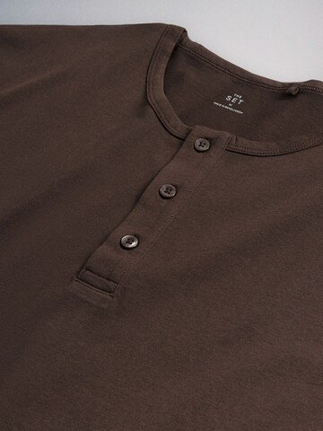 The Set Футболка в Коричневый