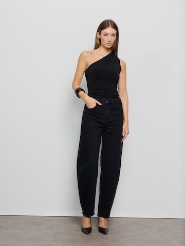 RÆRE by Lorena Rae - Top 'Vianne' en negro