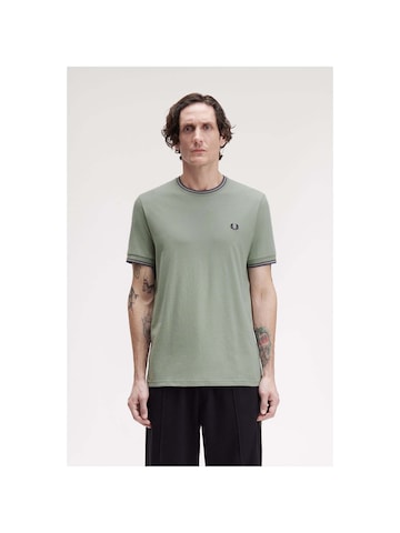 Fred Perry Shirt in Green: front