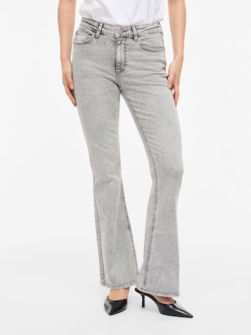 évasé Jean 'VIBETTY' VILA en gris : devant