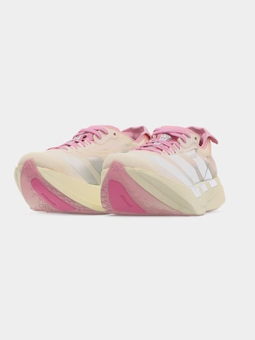 Chaussure de course 'ADIZERO ADIOS PRO 4' ADIDAS PERFORMANCE en blanc