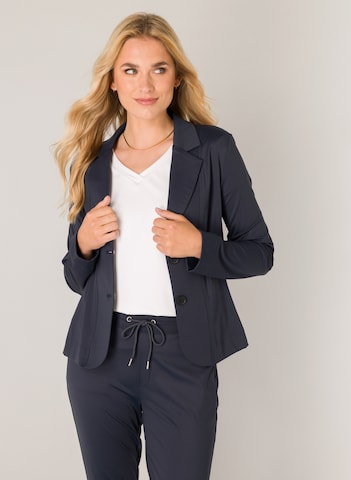 BASE LEVEL Blazer in Blue: front