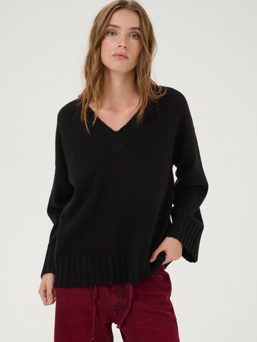 Pull-over 'Huxi' My Essential Wardrobe en noir : devant