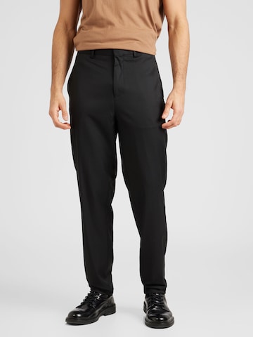 TOPMAN - Slimfit Calças chino em preto: frente