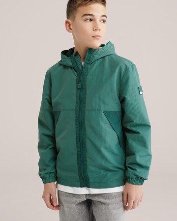 WE Fashion Between-season jacket in Green: front