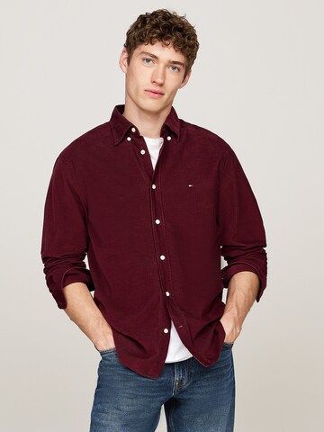 TOMMY HILFIGER Regular Fit Hemd in Rot: Vorderseite