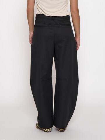 Barrel Pantaloni 'Skylar' di Peppercorn in nero