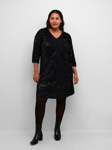 Robe 'Bente' KAFFE CURVE en noir