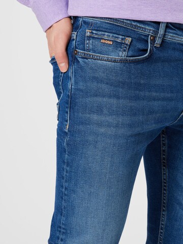 BOSS Tapered Jeans 'Taber' i blå