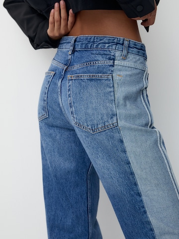 Pull&Bear Loosefit Jeans in Blau