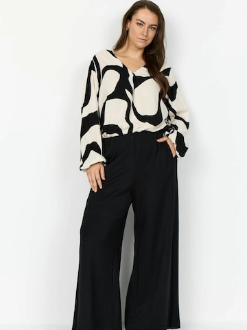 Wasabi Concept Shirt ' WA-CHANITA 1 ' in Zwart: voorkant