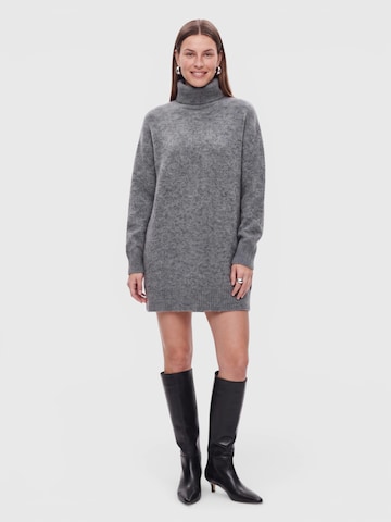 everly® Klänning i grå