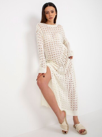 Madnezz House Kleid in Beige