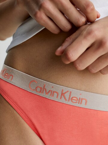 Calvin Klein Underwear Thong in Purple