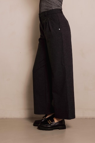 Zhrill Loose fit Pants in Black