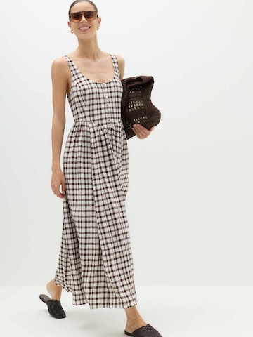 Robe Marks & Spencer en marron : devant