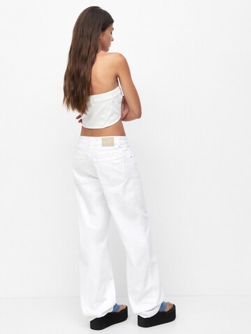 Pull&Bear Wide leg Jeans i vit