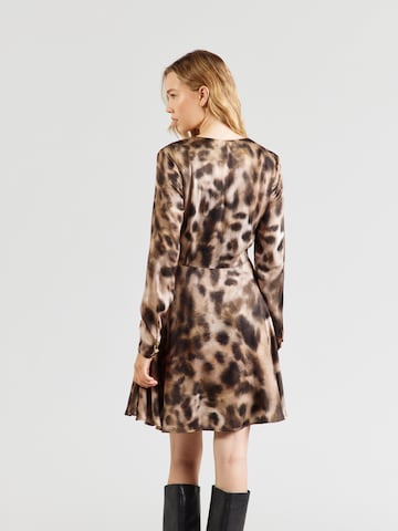 GUESS by Marciano Klänning 'Vittoria' i brun