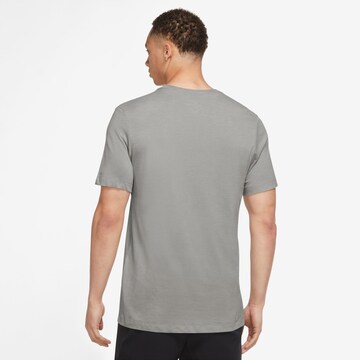 T-Shirt fonctionnel 'Slub' NIKE en gris