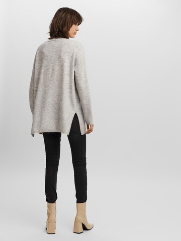 VERO MODA Pullover 'Plaza' i grå