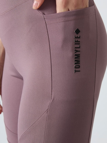 Tommy Life - Tapered Leggings 'Gamaschen' em roxo