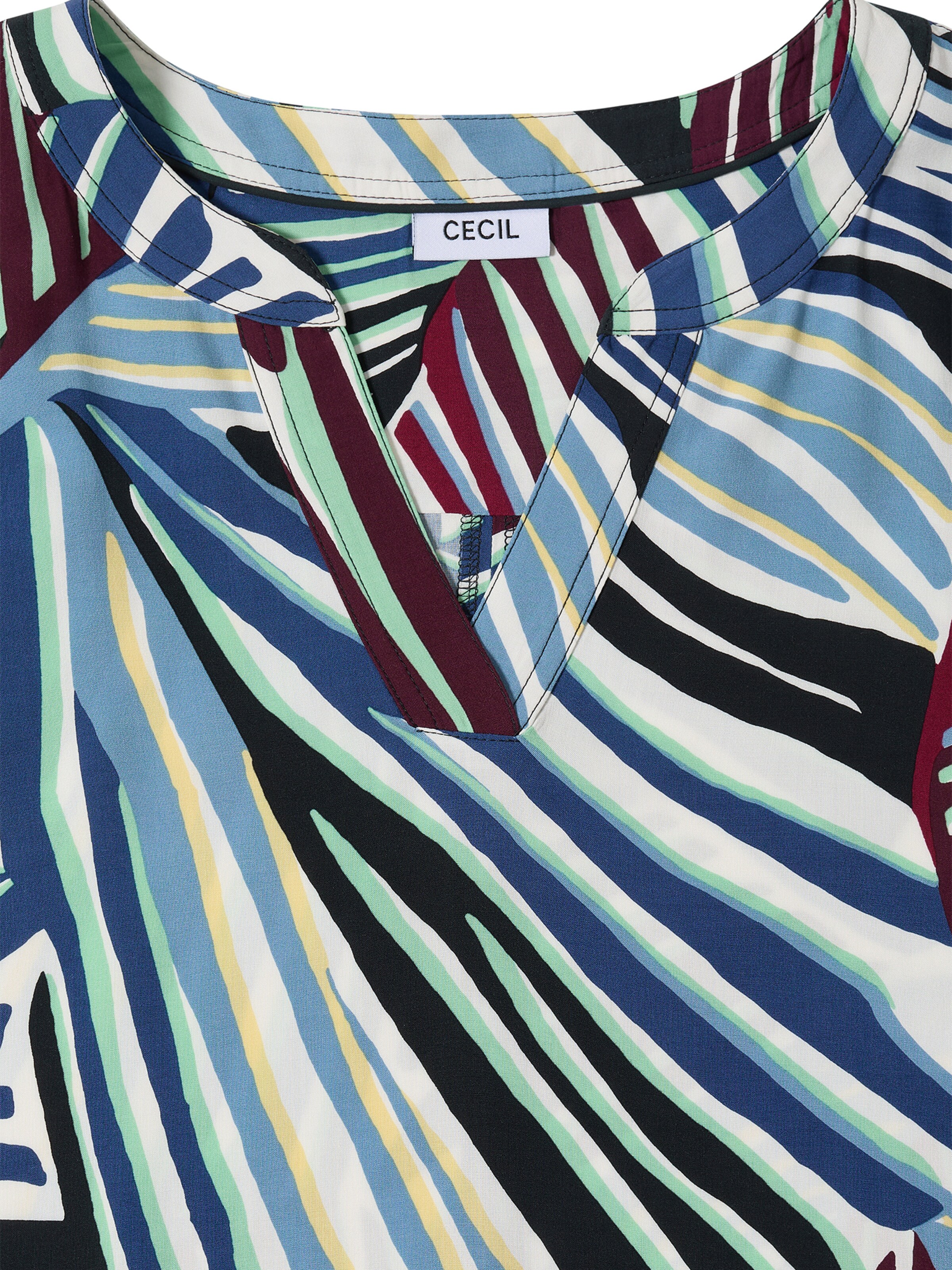 Rochie de la CECIL pe verde