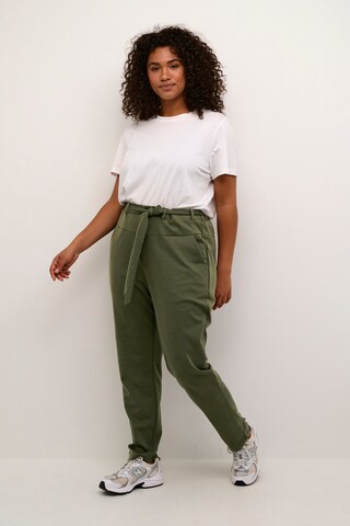 KAFFE CURVE Regular Trousers 'Jenna' in Green