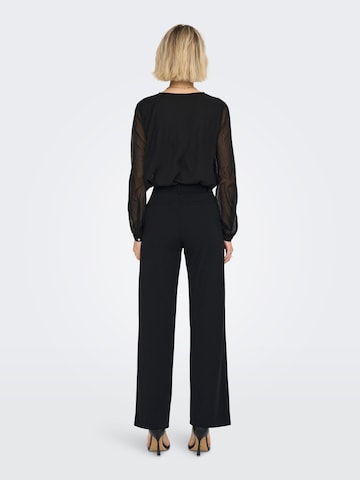 JDY Regular Pleated Pants 'GEGGO' in Black