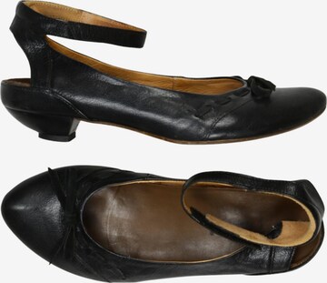 THINK! Pumps 36,5 in Schwarz: Vorderseite