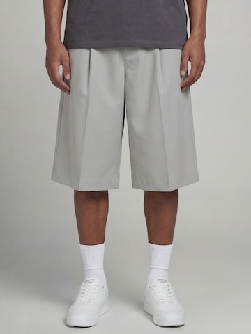 Wide Leg Pantalon à plis aprel en gris : devant