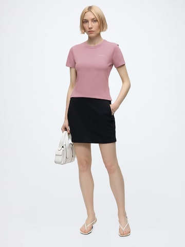 T-shirt Calvin Klein en rouge