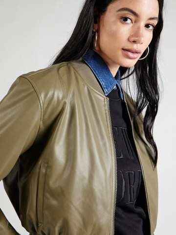 ONLY Between-Season Jacket 'HEIDI' in Green