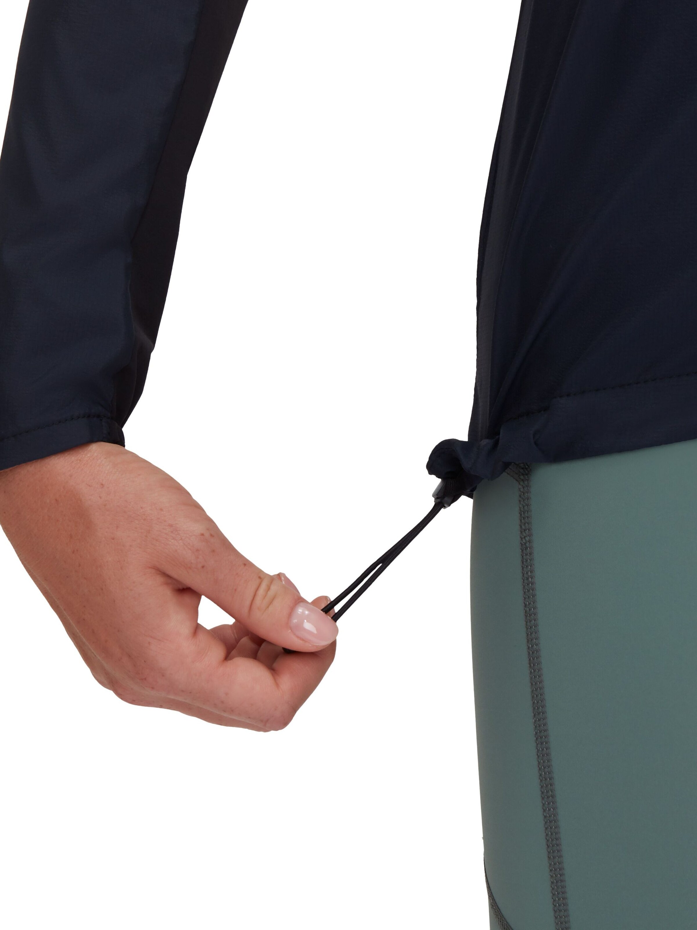 MAMMUT Outdoor Jacket in Black