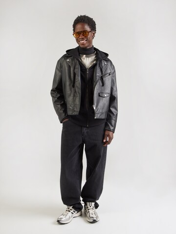 Veste de survêtement 'ESSNTIALS' NEW ERA en noir