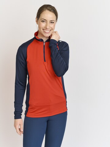 Backtee Performance Shirt in Red: front