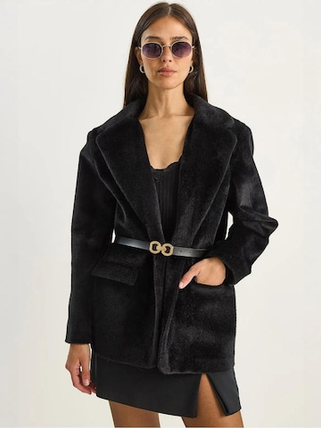 Bianco Lucci Tussenjas in Zwart: voorkant