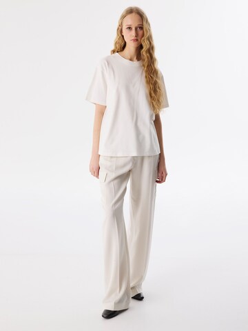 Twist Shirt in Beige
