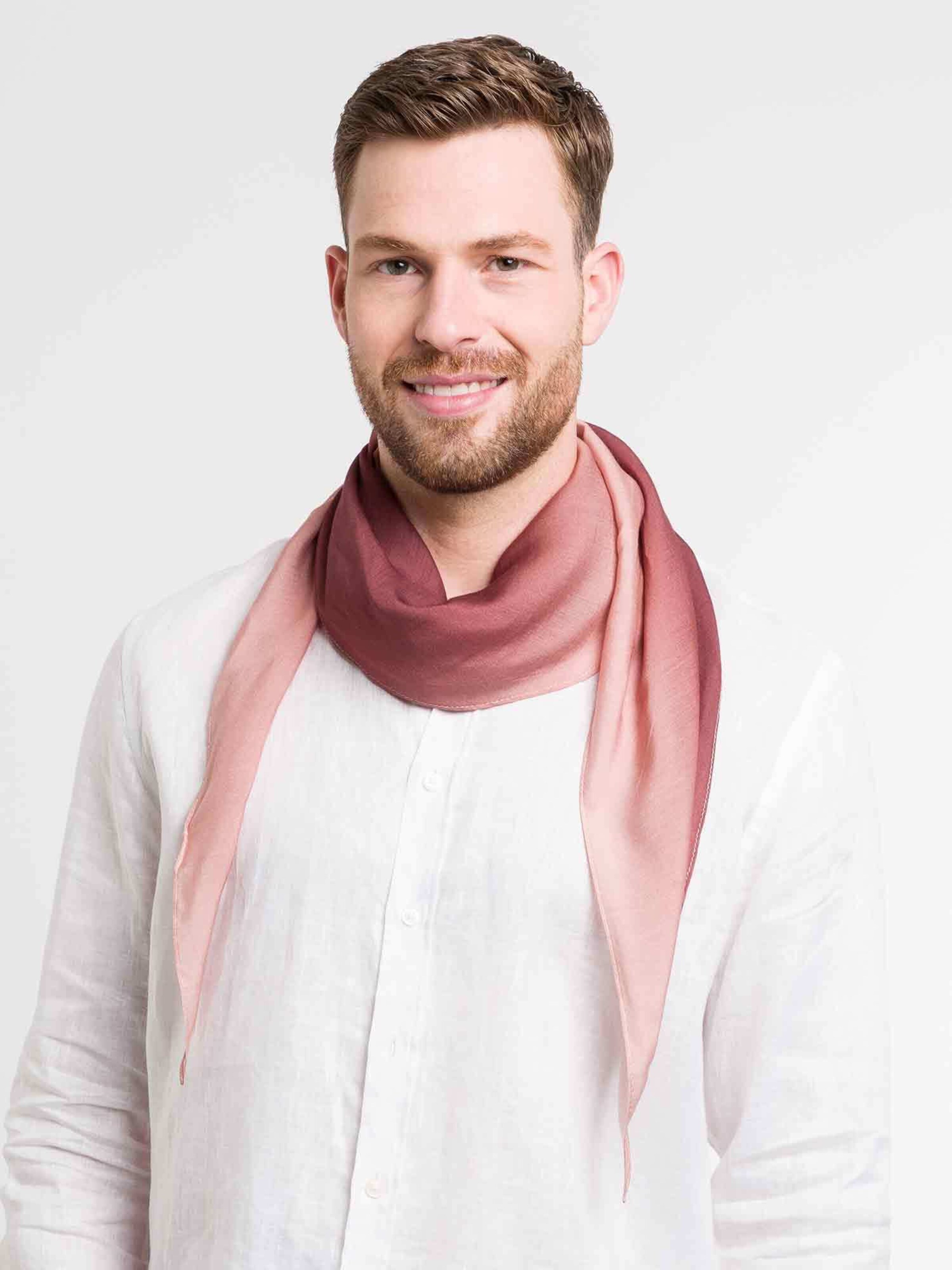 bugatti Scarf in Red: front